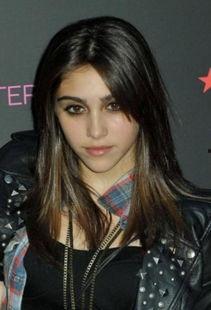 金喜善被爆料的视频,真相与争议并存  第2张