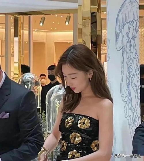 娱乐圈吃瓜爆料女星,揭秘那些被吃瓜爆料的女星幕后故事  第1张